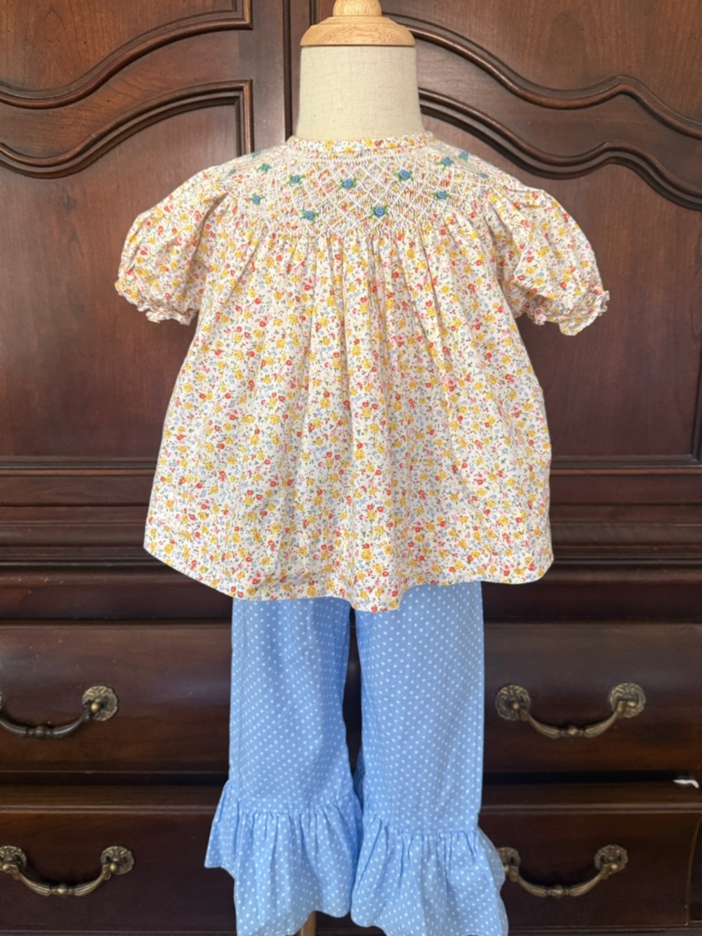 Busy Bees Smocks Floral Smocked Top And Blue Polka Dot Pants Set 24M Girls